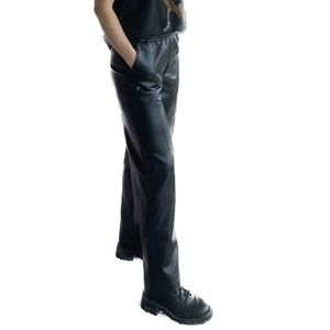 (LIKE NEW) Wilfred soft black leather pull-on pant, size small
